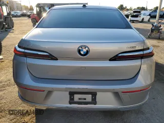 2024 BMW i7 eDrive50 z VIN WBY43EJ09RCR44541, wystawiony jako Copart lot #79568514 z przebiegiem 520 mil mil oraz Szkody całkowita. Historia ofert i sprzedaży dostępna na DreamBid. Obrazek 6.