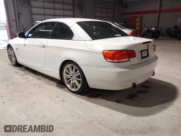 2010 BMW 3 Series 335i with VIN WBAWL7C53AP476444, listed as a IAAI auction lot 41384815 with 138,601 mi miles. Bid and sale history available at carsss.com. Image 3.