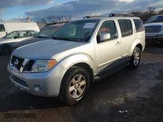 2011 Nissan Pathfinder SV with VIN 5N1AR1NN0BC625399, listed as a IAAI auction lot 41404121 with 201,697 mi miles. Bid and sale history available at carsss.com. Image 2.