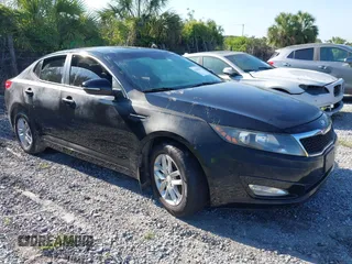 2012 Kia Optima LX z VIN 5XXGM4A72CG081284, wystawiony jako IAAI lot #42290181 z przebiegiem 110 828 mil mil oraz . Historia ofert i sprzedaży dostępna na DreamBid. Obrazek 1.
