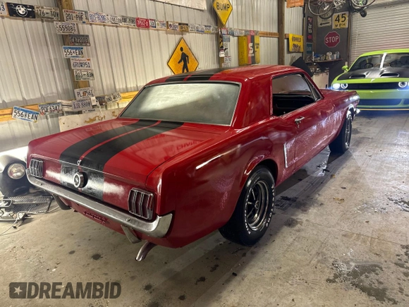 1965 Ford Mustang z VIN 5F07T604850, wystawiony jako Copart lot #41911735 z przebiegiem 47 461 mil mil oraz Czysty tytuł • Clean title. Historia ofert i sprzedaży dostępna na DreamBid. Obrazek 4.