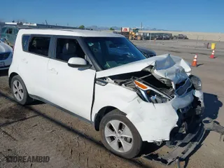 2015 Kia Soul with VIN KNDJN2A24F7181251, listed as a IAAI auction lot 41988230 with 128,894 mi miles. Bid and sale history available at carsss.com. Image 1.