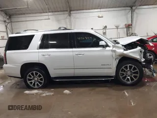 2016 GMC Yukon Denali with VIN 1GKS2CKJXGR271605, listed as a IAAI auction lot 41269124 with 172,432 mi miles. Bid and sale history available at carsss.com. Image 13.