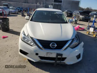 2018 Nissan Altima SV with VIN 1N4AL3AP3JC188303, listed as a Copart auction lot 45043785 with 162,027 mi miles and Salvage Title. Bid and sale history available at DreamBid. Image 5.