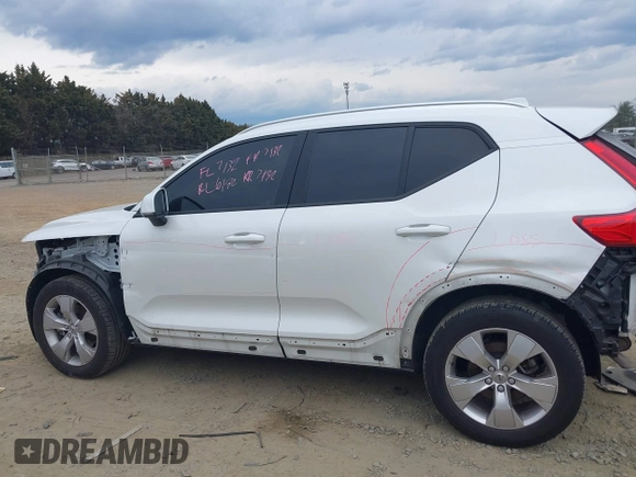 2022 Volvo XC40 Momentum с VIN YV4162UK6N2755592, выставлен на аукционе IAAI как лот 41684922 с пробегом 35 925 миль миль и . История ставок и продаж доступна на DreamBid. Изображение 15.