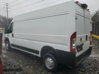 2021 Ram ProMaster Cargo Van with VIN 3C6LRVDG8ME555161, listed as a Copart auction lot 43666345 with 45,369 mi miles and Clean Title. Bid and sale history available at carsss.com. Image 2.