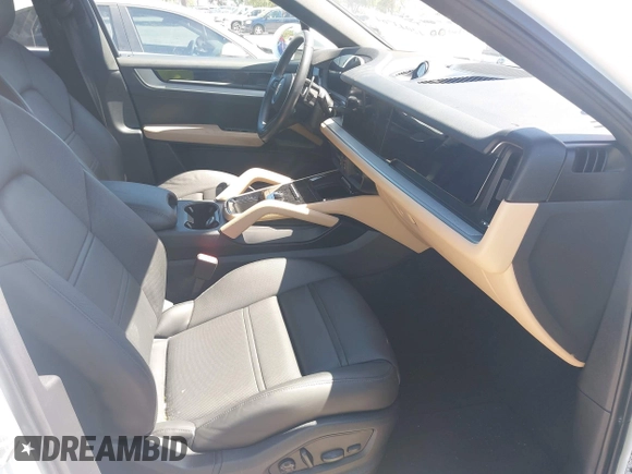 2024 Porsche Cayenne with VIN WP1BA2AY3RDA49140, listed as a IAAI auction lot 42043764 with 13,707 mi miles and . Bid and sale history available at DreamBid. Image 5.