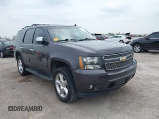 2011 Chevrolet Tahoe LT z VIN 1GNSCBE09BR284481, wystawiony jako IAAI lot #42051462 z przebiegiem 194 670 mil mil oraz . Historia ofert i sprzedaży dostępna na DreamBid. Obrazek 1.