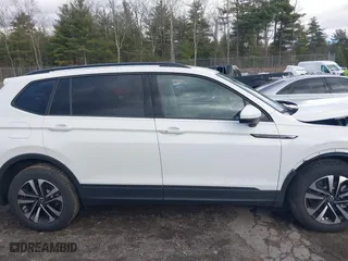 2024 Volkswagen Tiguan S with VIN 3VVRB7AXXRM146228, listed as a IAAI auction lot 40992502 with 2,392 mi miles. Bid and sale history available at carsss.com. Image 13.
