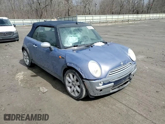 2005 MINI Convertible z VIN WMWRF33435TF60350, wystawiony jako Copart lot #50545005 z przebiegiem 91 078 mil mil oraz Szkoda całkowita • Salvage title. Historia ofert i sprzedaży dostępna na DreamBid. Obrazek 10.