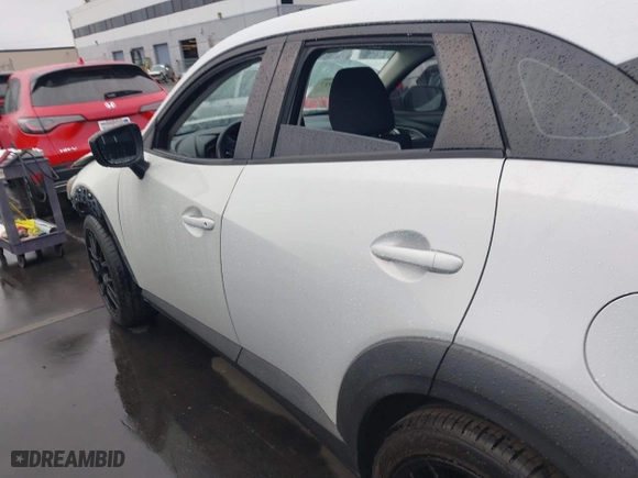 2017 Mazda CX-3 Sport with VIN JM1DKDB72H0167324, listed as a IAAI auction lot 41910027 with 81,110 mi miles. Bid and sale history available at carsss.com. Image 15.
