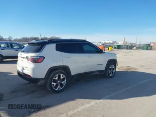 2020 Jeep Compass Limited with VIN 3C4NJDCB7LT159113, listed as a IAAI auction lot 41576805 with 75,921 mi miles and . Bid and sale history available at carsss.com. Image 4.