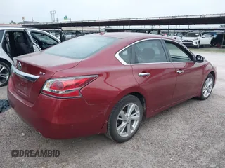 2015 Nissan Altima SV with VIN 1N4AL3AP9FC460750, listed as a IAAI auction lot 41935815 with 92,530 mi miles and . Bid and sale history available at carsss.com. Image 4.