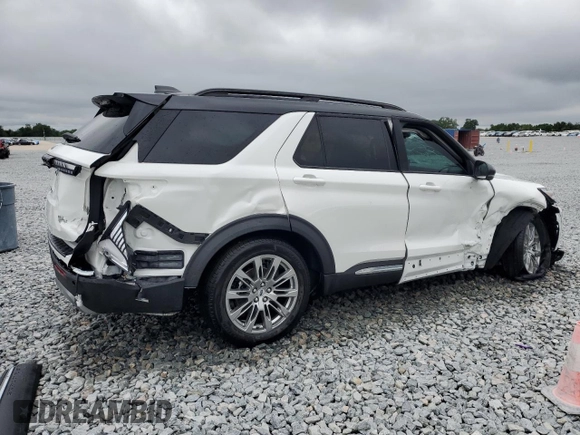 2025 Ford Explorer with VIN 1FMUK7HH8SGA05659, listed as a Copart auction lot 52077855 with 3,037 mi miles and Salvage title. Bid and sale history available at DreamBid. Image 3.