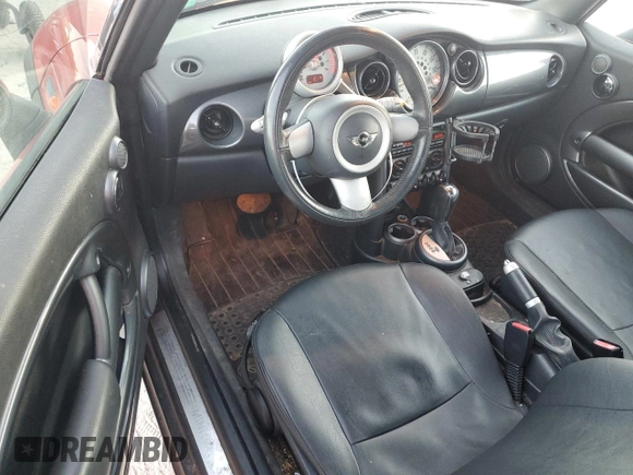 2006 MINI Convertible with VIN WMWRF335X6TG14530, listed as a Copart auction lot 87468504 with 93,875 mi miles and Clean title. Bid and sale history available at DreamBid. Image 8.