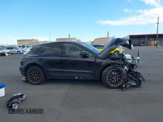 2018 Porsche Macan with VIN WP1AA2A50JLB09838, listed as a IAAI auction lot 42361463 with Not provided miles and . Bid and sale history available at DreamBid. Image 14.