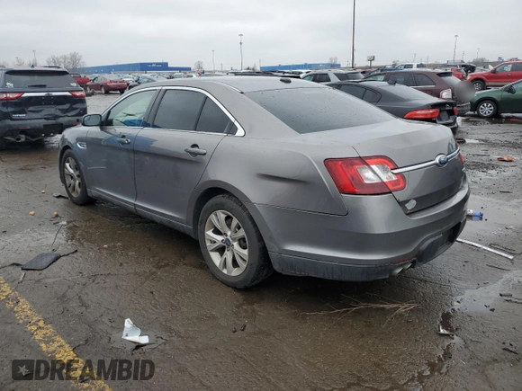 2012 Ford Taurus SEL z VIN 1FAHP2HW9CG103826, wystawiony jako Copart lot #86323774 z przebiegiem 227 186 mil mil oraz Czysty tytuł • Clean title. Historia ofert i sprzedaży dostępna na DreamBid. Obrazek 2.