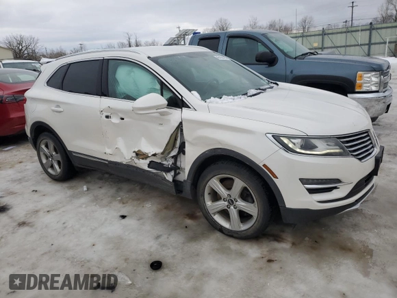 2017 Lincoln MKC Premiere z VIN 5LMCJ1D95HUL32196, wystawiony jako Copart lot #45160455 z przebiegiem 131 285 mil mil oraz Szkoda całkowita • Salvage title. Historia ofert i sprzedaży dostępna na DreamBid. Obrazek 4.