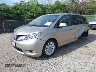 2015 Toyota Sienna XLE z VIN 5TDYK3DC6FS632493, wystawiony jako IAAI lot #42176411 z przebiegiem 172 929 mil mil oraz . Historia ofert i sprzedaży dostępna na DreamBid. Obrazek 21.