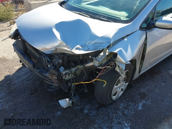 2016 Kia Forte LX with VIN KNAFK4A66G5463821, listed as a IAAI auction lot 40686914 with 67,123 mi miles. Bid and sale history available at carsss.com. Image 6.