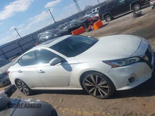 2019 Nissan Altima 2.5 Platinum with VIN 1N4BL4FV9KC116654, listed as a IAAI auction lot 41505682 with 154,065 mi miles. Bid and sale history available at carsss.com. Image 13.
