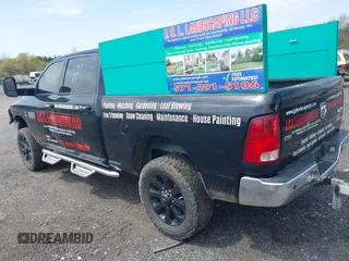 2013 Ram 2500 Big Horn z VIN 3C6UR5DL9DG549987, wystawiony jako IAAI lot #41910701 z przebiegiem 217 477 mil mil oraz . Historia ofert i sprzedaży dostępna na DreamBid. Obrazek 3.