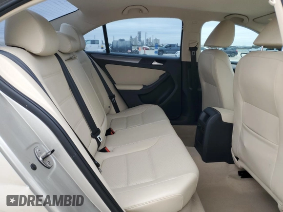 2013 Volkswagen Jetta TDI with VIN 3VWLL7AJ7DM297854, listed as a Copart auction lot 88531765 with 68,405 mi miles and Salvage title. Bid and sale history available at DreamBid. Image 10.