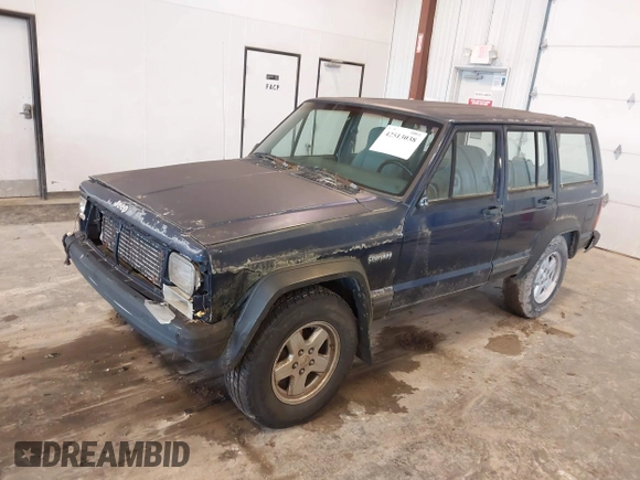 1996 Jeep Cherokee SE z VIN 1J4FJ28S8TL200825, wystawiony jako IAAI lot #42513038 z przebiegiem 226 914 mil mil oraz . Historia ofert i sprzedaży dostępna na DreamBid. Obrazek 2.