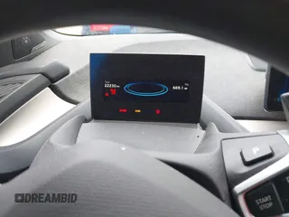 2019 BMW i3 z VIN WBY8P4C54K7E83372, wystawiony jako IAAI lot #42055886 z przebiegiem 22 230 mil mil oraz . Historia ofert i sprzedaży dostępna na DreamBid. Obrazek 17.
