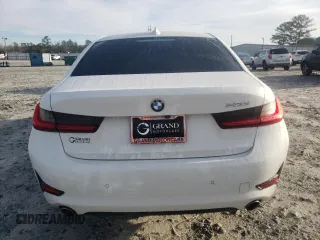 2020 BMW 3 Series 330i with VIN 3MW5R1J01L8B18534, listed as a Copart auction lot 86664364 with 44,007 mi miles and Salvage Title. Bid and sale history available at carsss.com. Image 6.