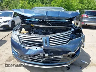 2018 Lincoln MKC Select with VIN 5LMCJ2C99JUL04561, listed as a IAAI auction lot 42210434 with 102,746 mi miles and . Bid and sale history available at DreamBid. Image 6.