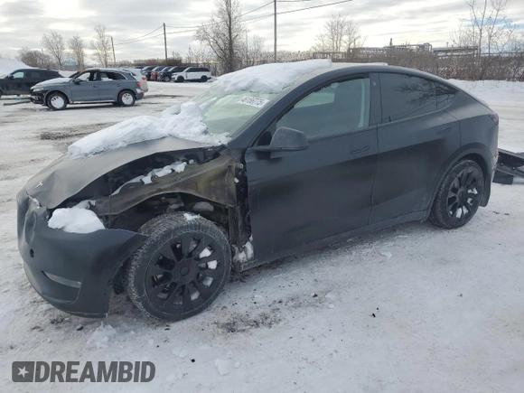 2021 Tesla Model Y Standard Range z VIN 5YJYGDED3MF120514, wystawiony jako Copart lot #46156775 z przebiegiem 93 470 mil mil oraz Szkoda całkowita • Salvage title. Historia ofert i sprzedaży dostępna na DreamBid. Obrazek 1.