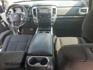2018 Nissan Titan SV with VIN 1N6AA1E5XJN509882, listed as a Copart auction lot 60162995 with 149,352 mi miles and Salvage title. Bid and sale history available at DreamBid. Image 8.