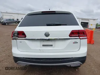 2019 Volkswagen Atlas SE with VIN 1V2UR2CA0KC560799, listed as a IAAI auction lot 42318671 with 95,804 mi miles and . Bid and sale history available at DreamBid. Image 16.