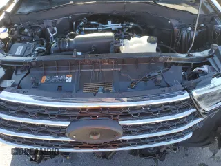 2024 Ford Explorer XLT with VIN 1FMSK7DH8RGA67697, listed as a Copart auction lot 46180735 with 908 mi miles and Salvage Title. Bid and sale history available at carsss.com. Image 13.