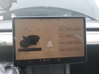 2022 Tesla Model 3 z VIN 5YJ3E1EA3NF288398, wystawiony jako Copart lot #50252735 z przebiegiem 89 968 mil mil oraz Szkoda całkowita • Salvage title. Historia ofert i sprzedaży dostępna na DreamBid. Obrazek 9.