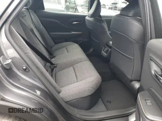 2023 Toyota Crown XLE z VIN JTDAAAAFXP3013809, wystawiony jako Copart lot #36832934 z przebiegiem 11 mil mil oraz . Historia ofert i sprzedaży dostępna na DreamBid. Obrazek 10.