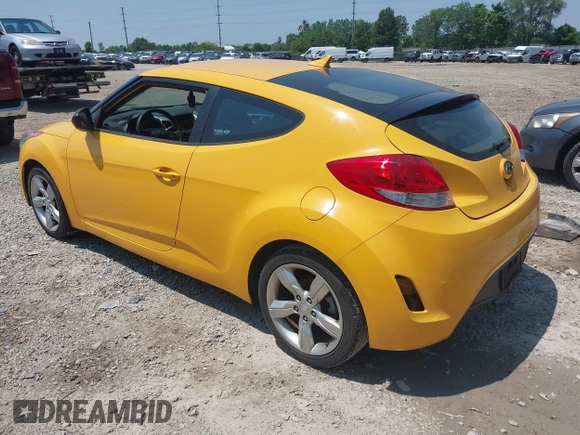 2012 Hyundai Veloster w/Gray Int с VIN KMHTC6AD9CU074244, выставлен на аукционе IAAI как лот 42471609 с пробегом 117 402 миль миль и . История ставок и продаж доступна на DreamBid. Изображение 3.