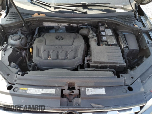 2018 Volkswagen Tiguan SEL z VIN 3VV2B7AX5JM065899, wystawiony jako Copart lot #65825635 z przebiegiem 115 677 mil mil oraz Szkoda całkowita • Salvage title. Historia ofert i sprzedaży dostępna na DreamBid. Obrazek 12.