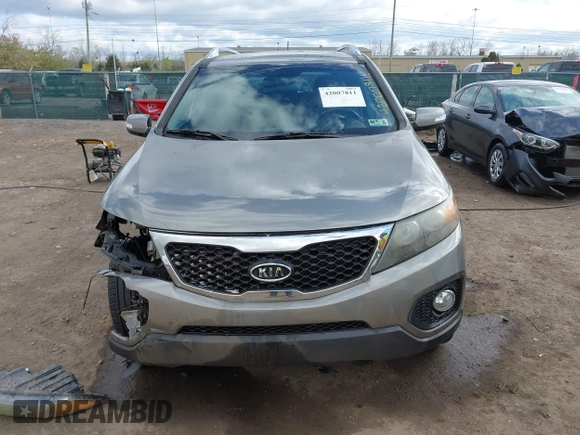 2011 Kia Sorento EX with VIN 5XYKUDA26BG123044, listed as a IAAI auction lot 42007811 with 193,657 mi miles. Bid and sale history available at carsss.com. Image 13.