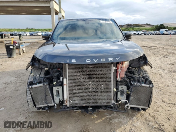 2018 Land Rover Discovery HSE Luxury with VIN SALRT2RV9JA058590, listed as a Copart auction lot 72785613 with 44,879 mi miles. Bid and sale history available at carsss.com. Image 5.