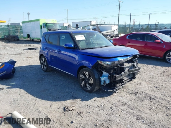 2023 Kia Soul GT-Line with VIN KNDJ53AU3P7208352, listed as a IAAI auction lot 40664100 with 7,484 mi miles. Bid and sale history available at carsss.com. Image 1.