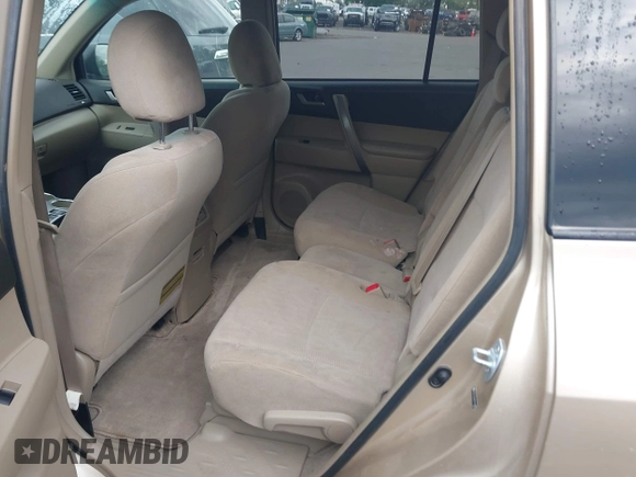 2008 Toyota Highlander Sport z VIN JTEES43A682018882, wystawiony jako IAAI lot #42171070 z przebiegiem 207 448 mil mil oraz . Historia ofert i sprzedaży dostępna na DreamBid. Obrazek 8.