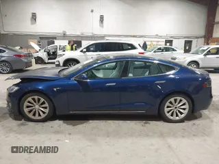 2018 Tesla Model S 75D with VIN 5YJSA1E24JF257817, listed as a IAAI auction lot 41960439 with 61,971 mi miles and . Bid and sale history available at DreamBid. Image 13.