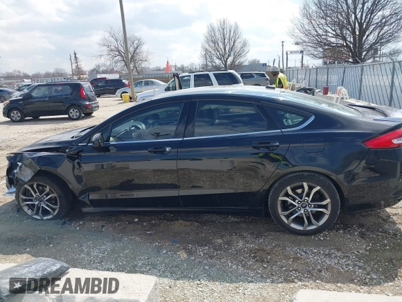 2017 Ford Fusion SE with VIN 3FA6P0H90HR253779, listed as a IAAI auction lot 41893736 with 165,995 mi miles. Bid and sale history available at carsss.com. Image 14.