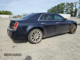 2011 Chrysler 300 Limited z VIN 2C3CA5CGXBH537378, wystawiony jako Copart lot #56674725 z przebiegiem 187 571 mil mil oraz Czysty tytuł • Clean title. Historia ofert i sprzedaży dostępna na DreamBid. Obrazek 3.