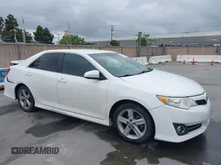 2013 Toyota Camry L with VIN 4T1BF1FK8DU704849, listed as a IAAI auction lot 42051891 with 236,106 mi miles. Bid and sale history available at carsss.com. Image 1.