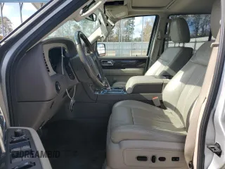 2017 Lincoln Navigator Select z VIN 5LMJJ2HT3HEL08377, wystawiony jako Copart lot #78958064 z przebiegiem 117 470 mil mil oraz Szkoda całkowita • Salvage title. Historia ofert i sprzedaży dostępna na DreamBid. Obrazek 7.