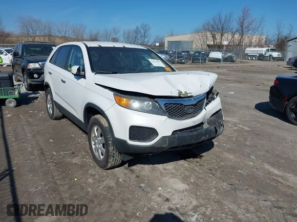 2011 Kia Sorento LX with VIN 5XYKT3A19BG101768, listed as a IAAI auction lot 41879055 with 147,902 mi miles. Bid and sale history available at carsss.com. Image 1.