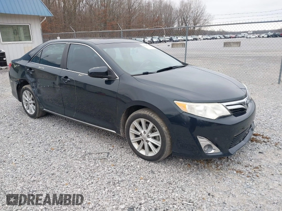 2014 Toyota Camry SE with VIN 4T1BK1FK7EU548333, listed as a IAAI auction lot 41598278 with 119,534 mi miles. Bid and sale history available at carsss.com. Image 1.